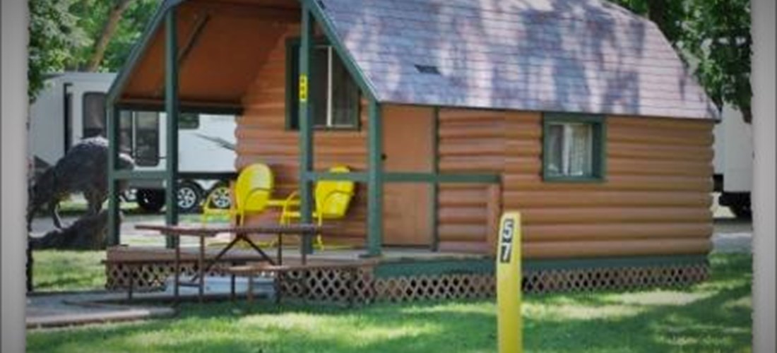1 Room Cabin (w/o Bathroom) Too tired to pitch a tent! Relax in our Basic Camping Cabin,  Sleeps 4