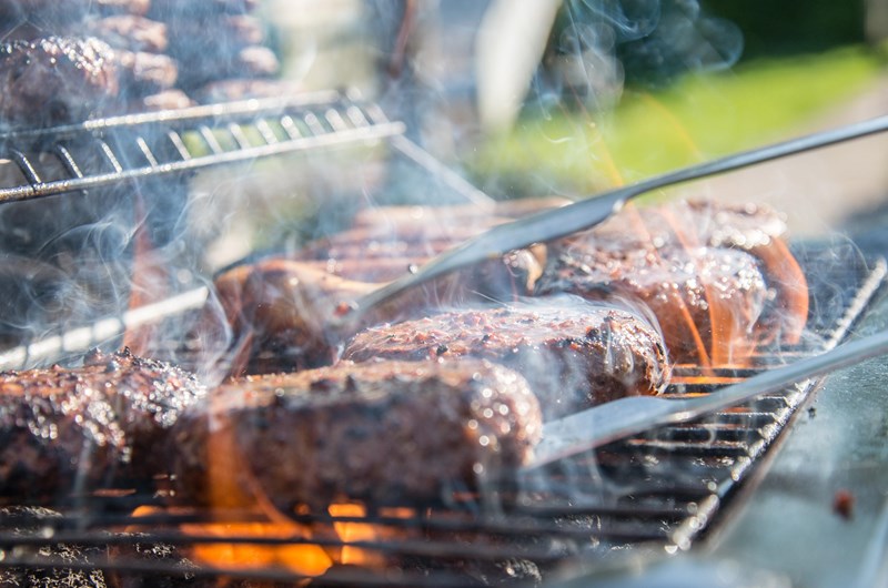 Hot Pickin' Finger Lickin' BBQ Photo