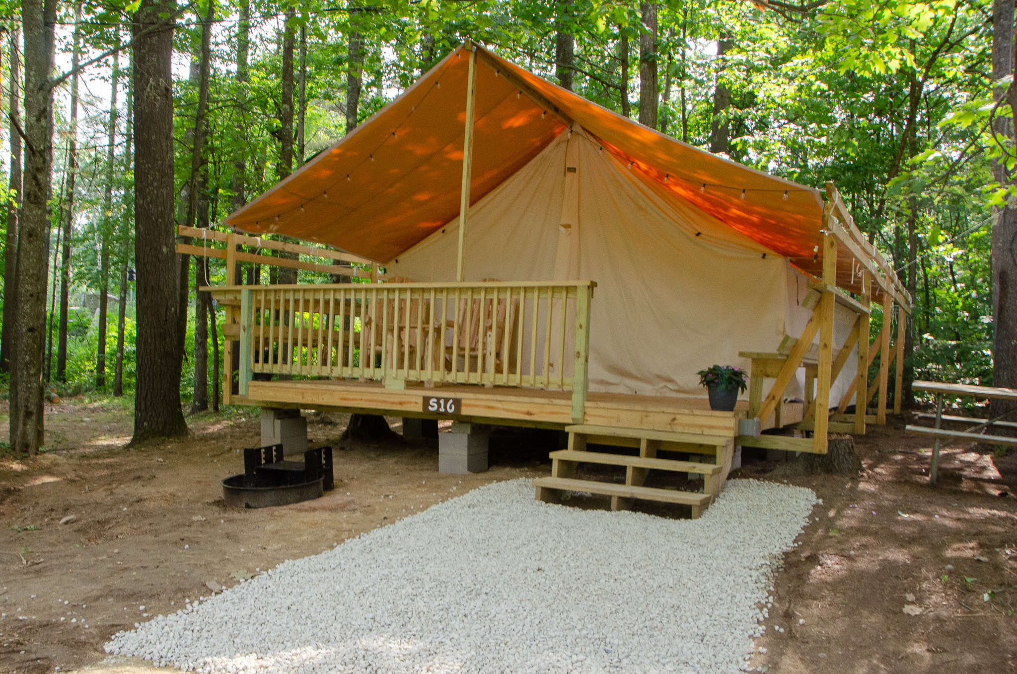 Lodging Sites Lebanon KOA Holiday on Salmon Falls River