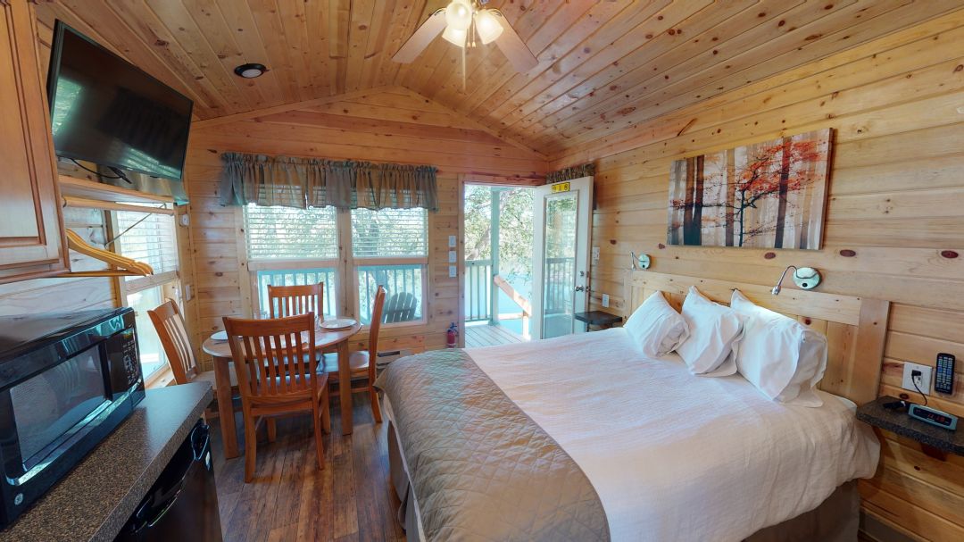 Deluxe Cabin 2