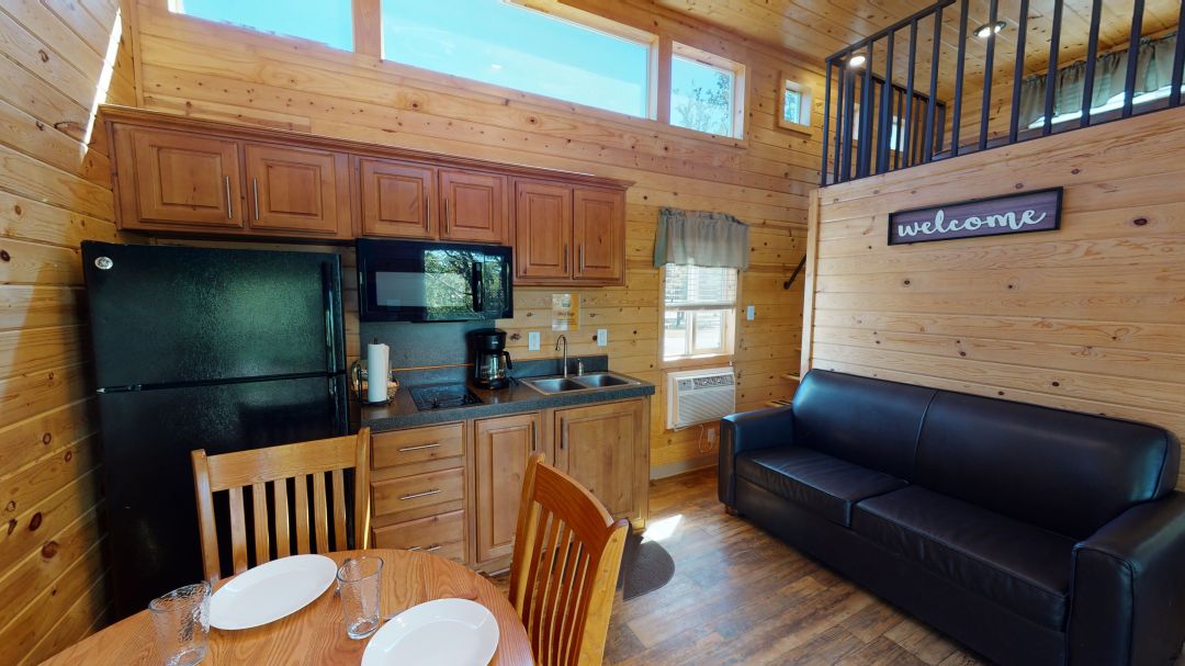 Deluxe Cabin DC5