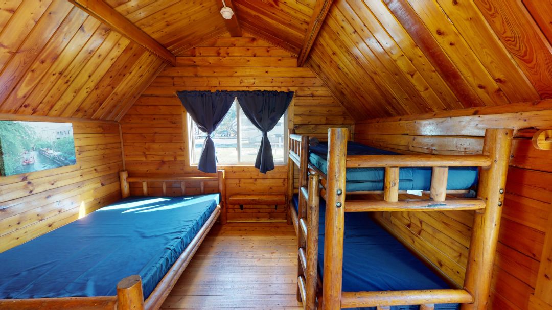 Cabin One Room