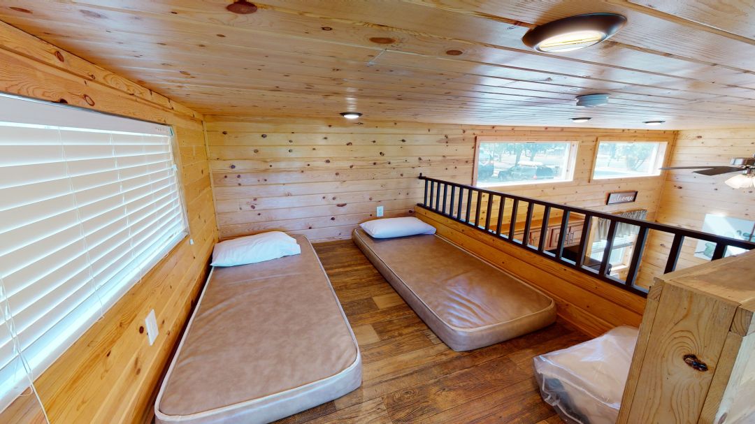 San Antonio, Texas Lodging San Antonio / Alamo KOA Holiday