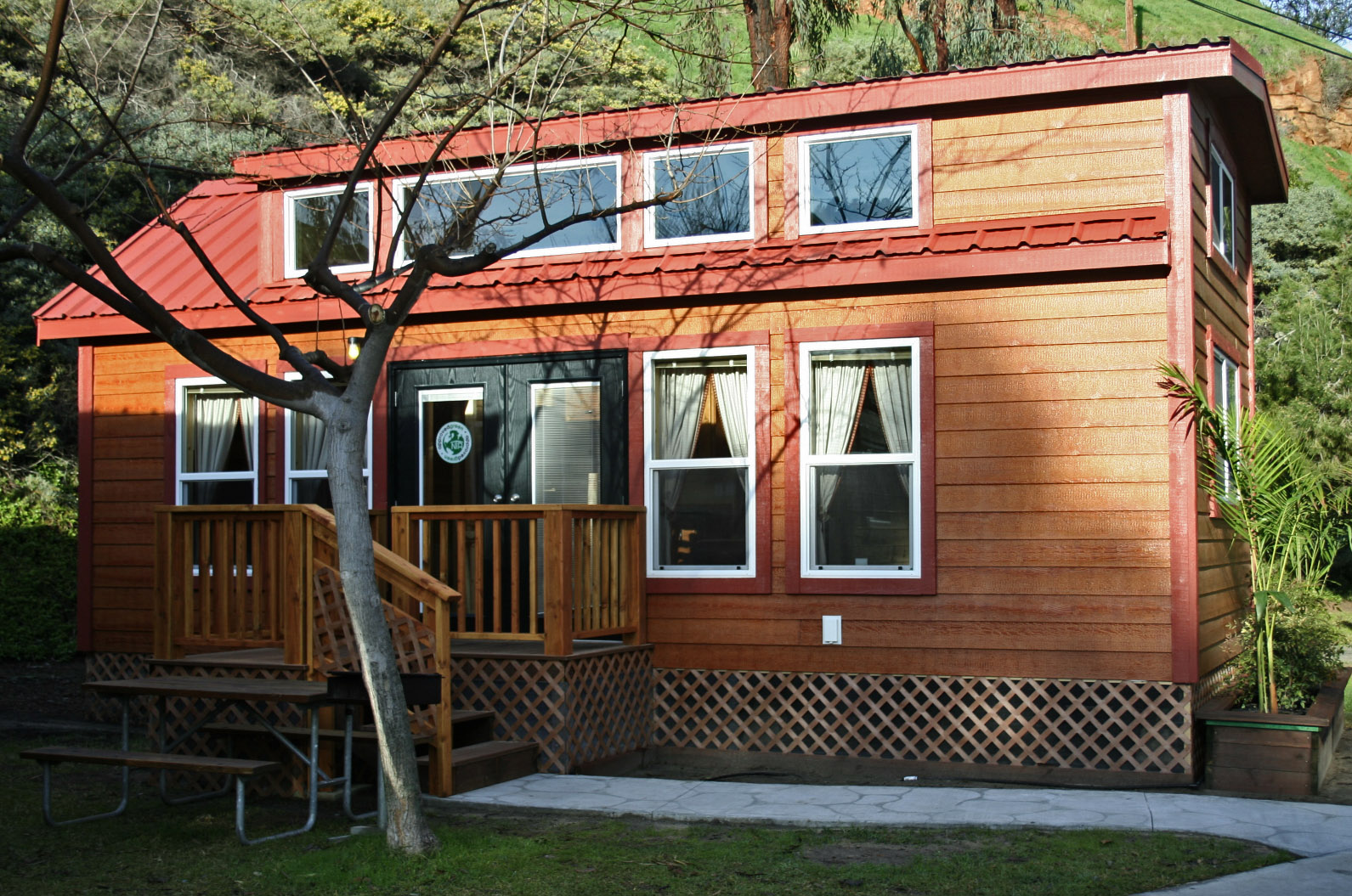 Deluxe Cabin With Loft - Exterior