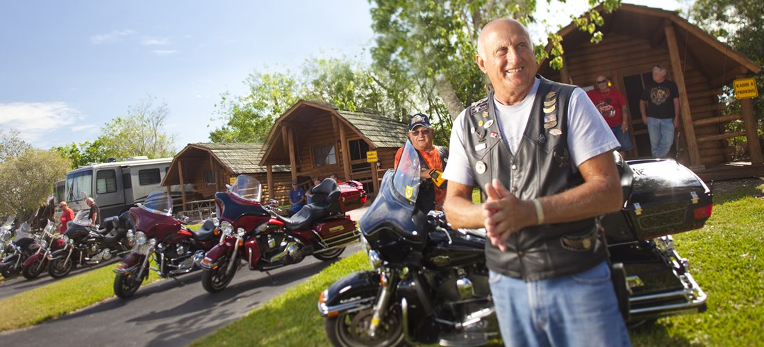 Cabins are convenient for motorcycle travelers to visit the beautiful Sonoma Wine Country