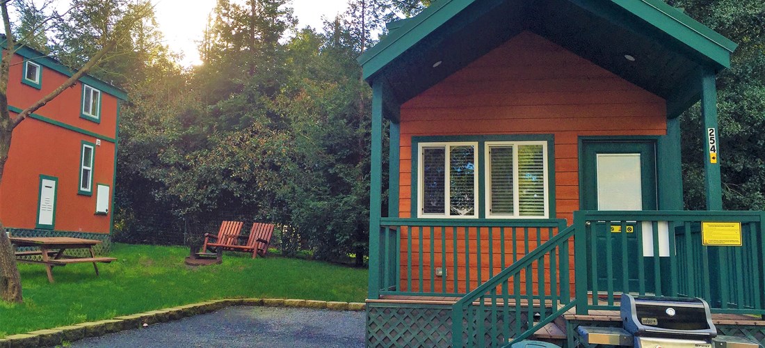 Our studio lodge has a queen bed, private bathroom with shower and loft area.  A gas bbq, picnic table and outside seating area.  The perfect place for a couple coming to enjoy the wine country.  If you need more space look at our Lodges.