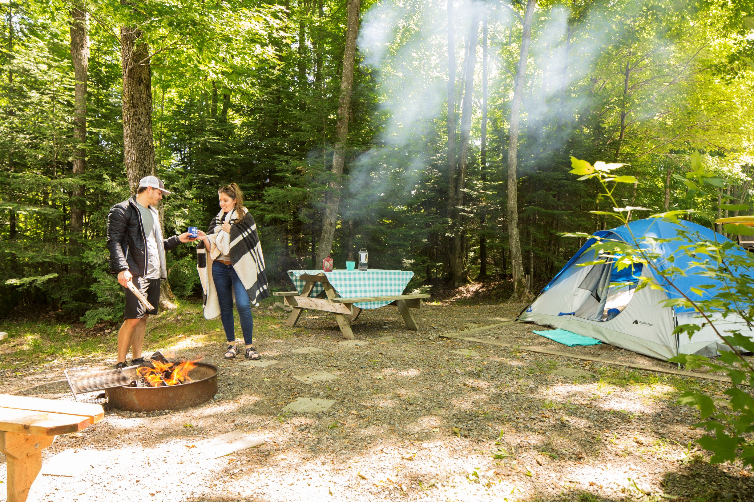 Deluxe tent