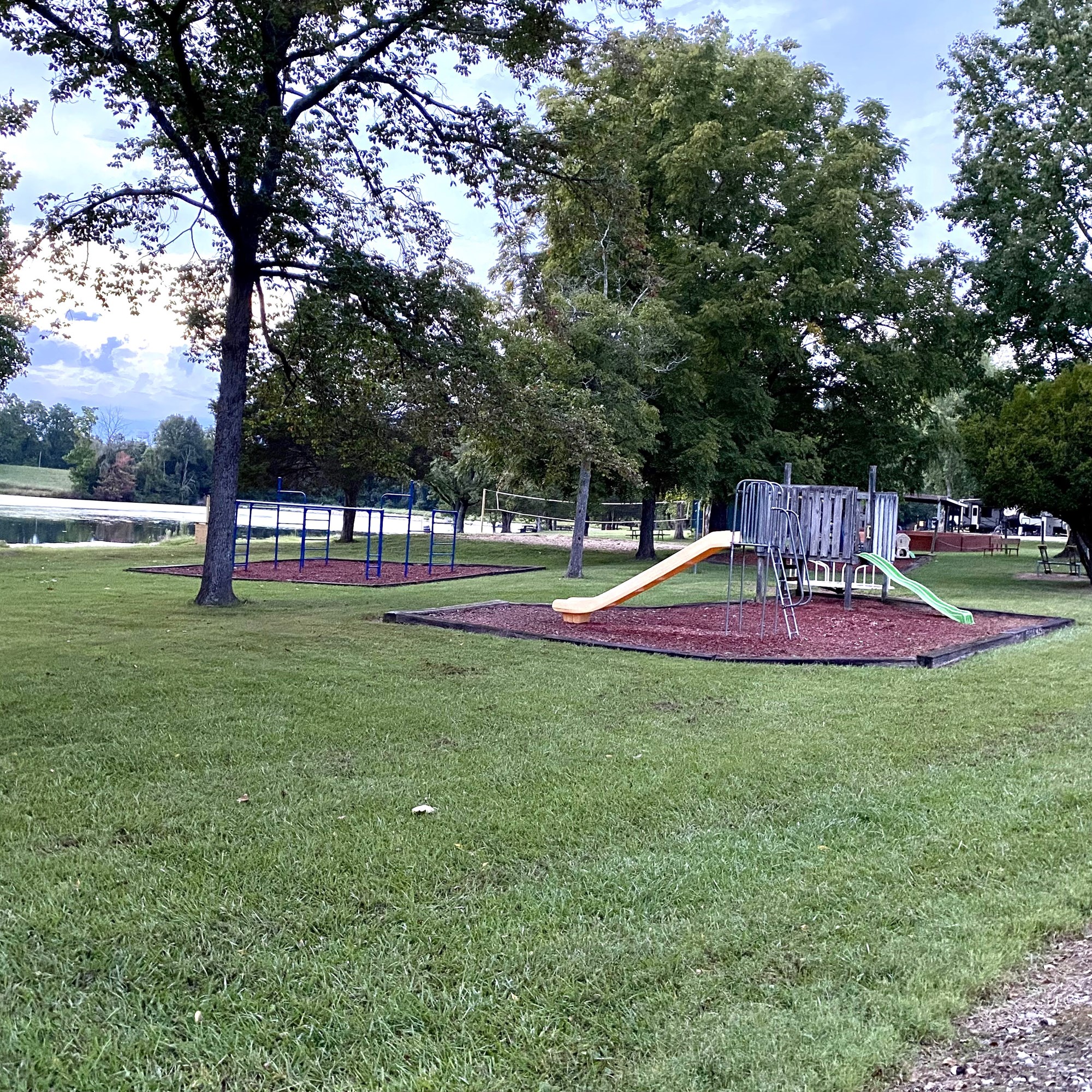 Scottsburg, Indiana Camping Recreation Scottsburg / Raintree Lake KOA