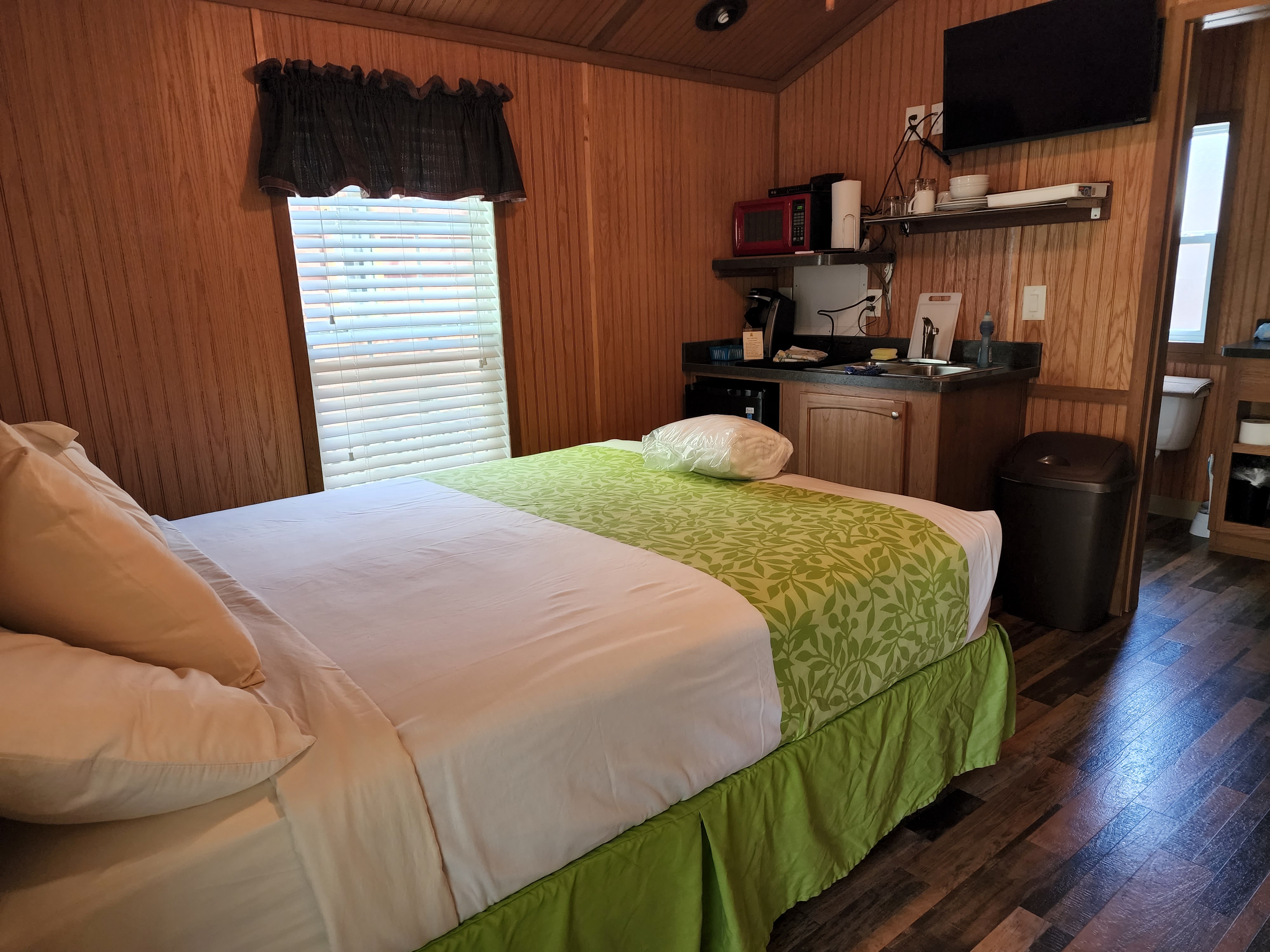 Queen size bed