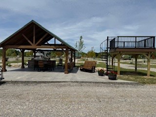 Signature sky patio