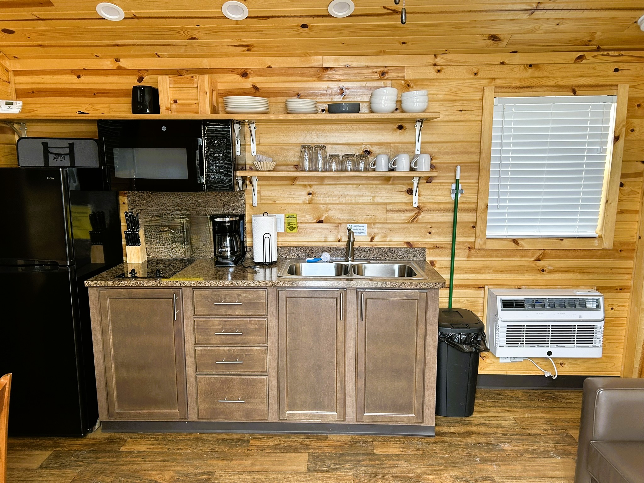 Sheridan/Big Horn Mountains KOA Deluxe Cabin Interior