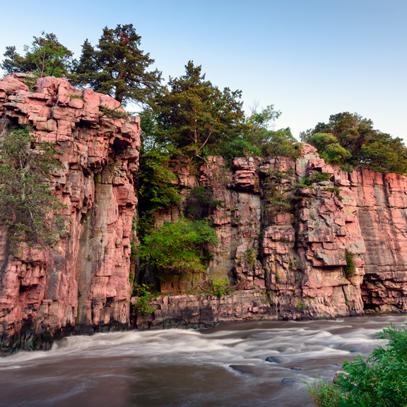 Plan a trip to Cherokee, Iowa