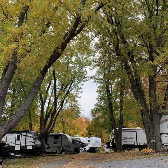 Plan a trip to Clinton, New York