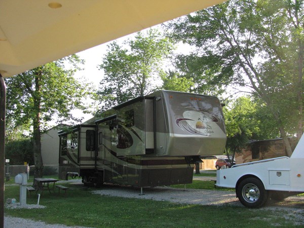 St. Louis N.E. / I-270 / Granite City  KOA Journey