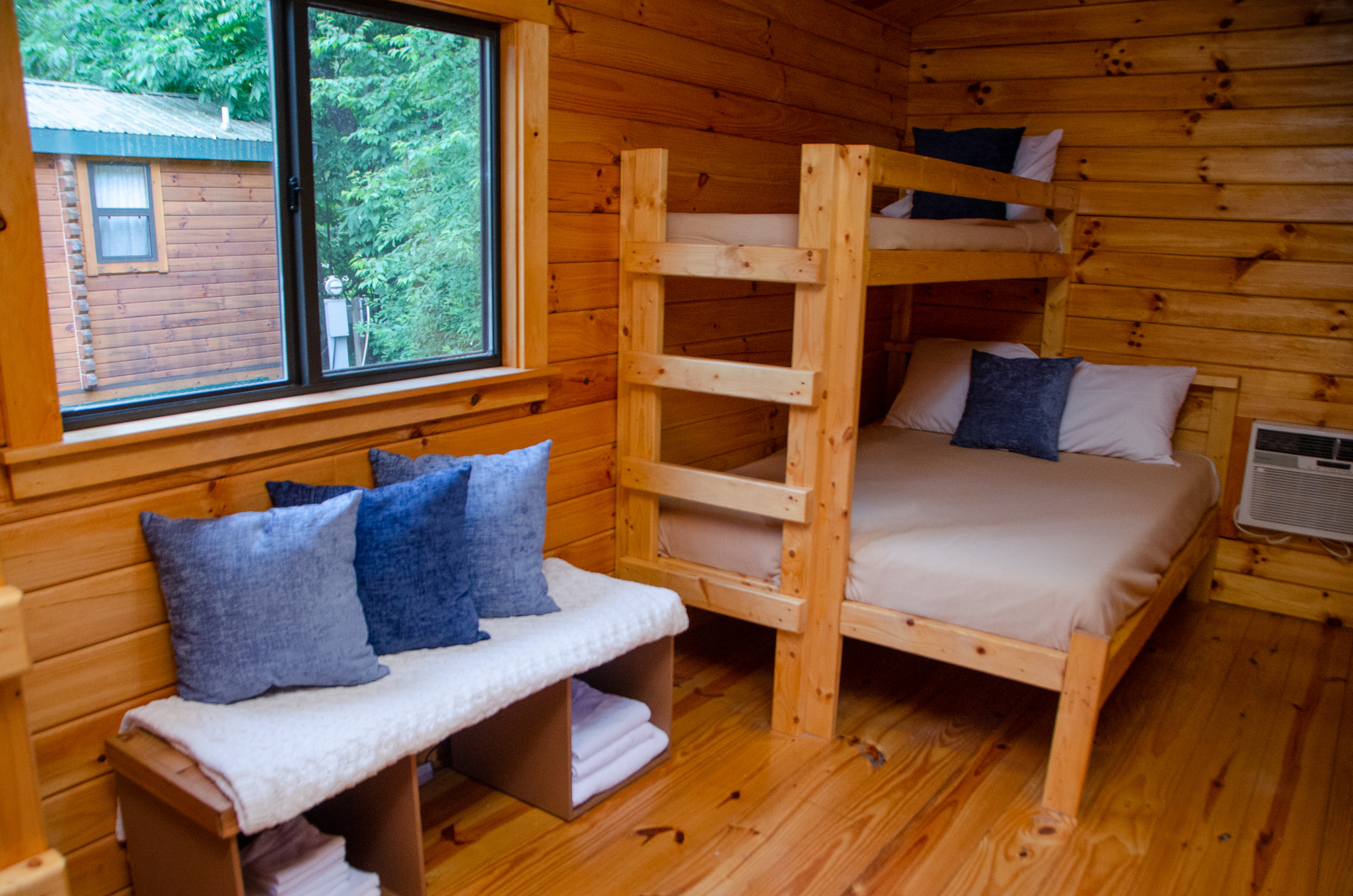 Camping Cabin (Full Bath with Shower), KOA Patio ® Deluxe Camping Cabin