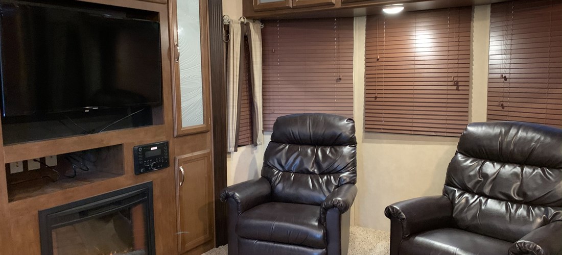 Deluxe RV rental livingroom