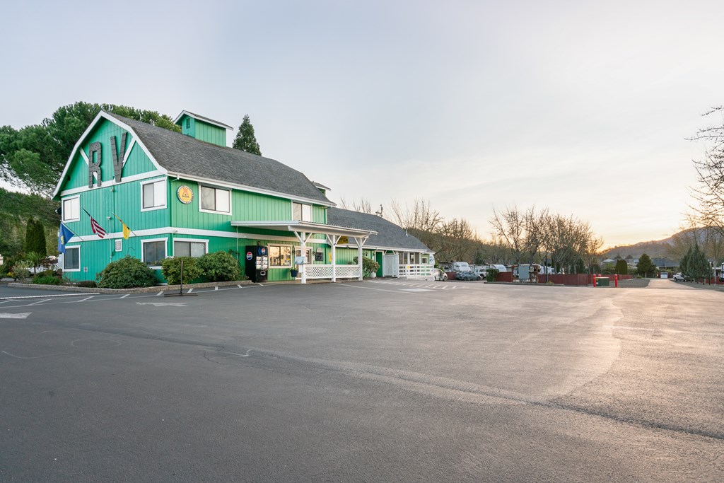 Best Campgrounds Near Sutherlin Oregon