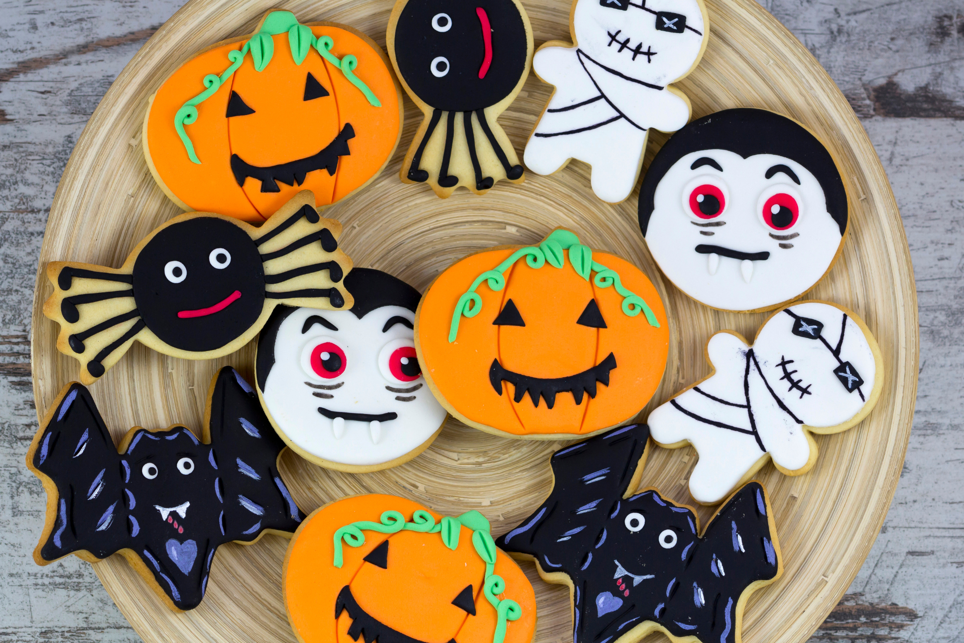 Halloween Cookie Decorating at the Clubhouse Photo