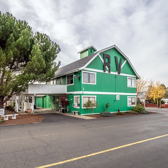 Plan a trip to Williams, Oregon
