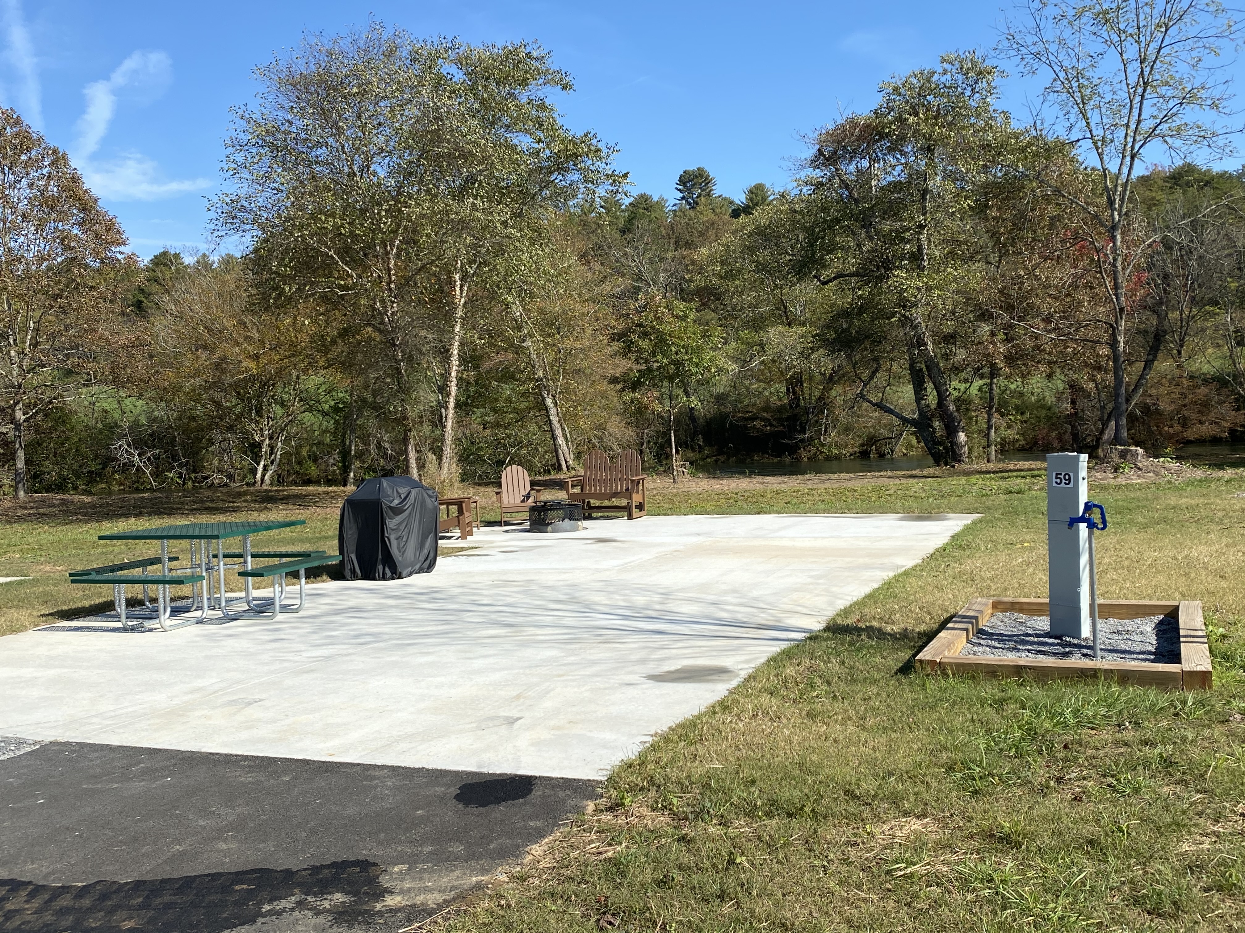 Blue Ridge, RV Camping Sites Blue Ridge / Toccoa River KOA Holiday