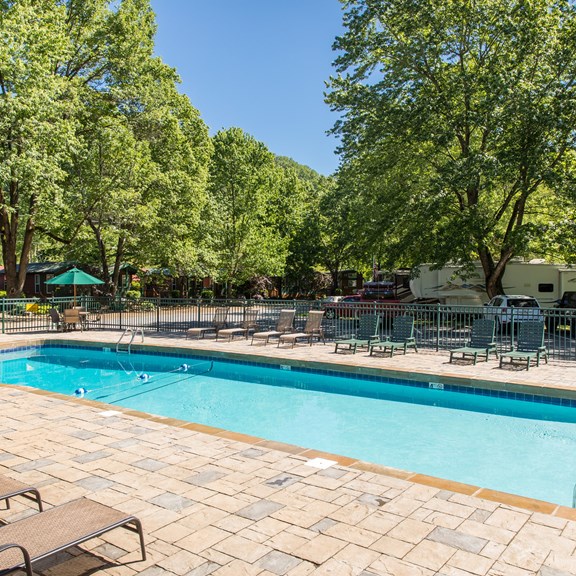 Plan a trip to South Cleveland, Tennessee