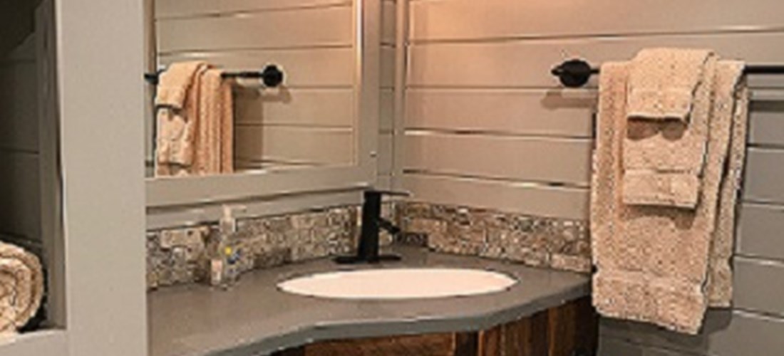 Deluxe Cabin (Full Bath with Shower) Patio with Balcony-4