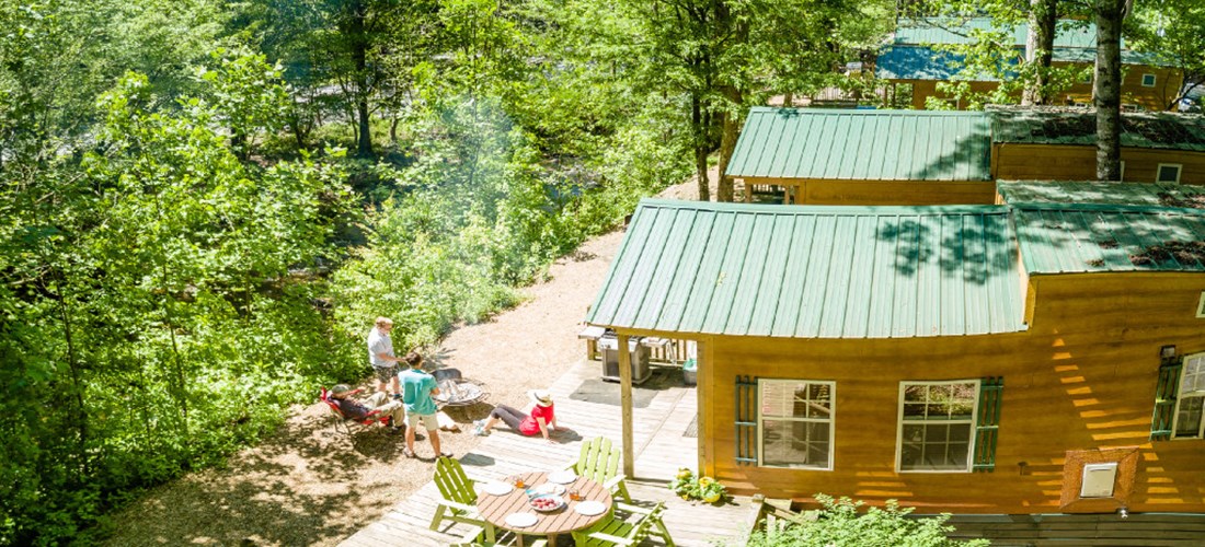 Deluxe Cabin (Full Bath with Shower) Riverfront, Loft Unit-8