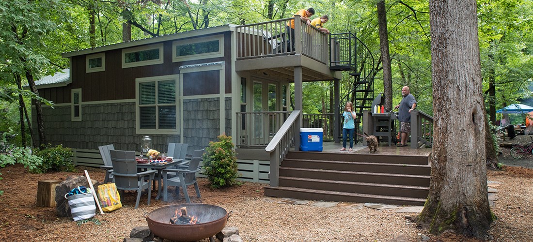 Deluxe Cabin (Full Bath with Shower) Patio with Balcony-8