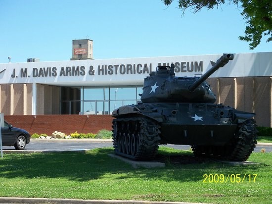 J.M. Davis Arms & Historical Museum