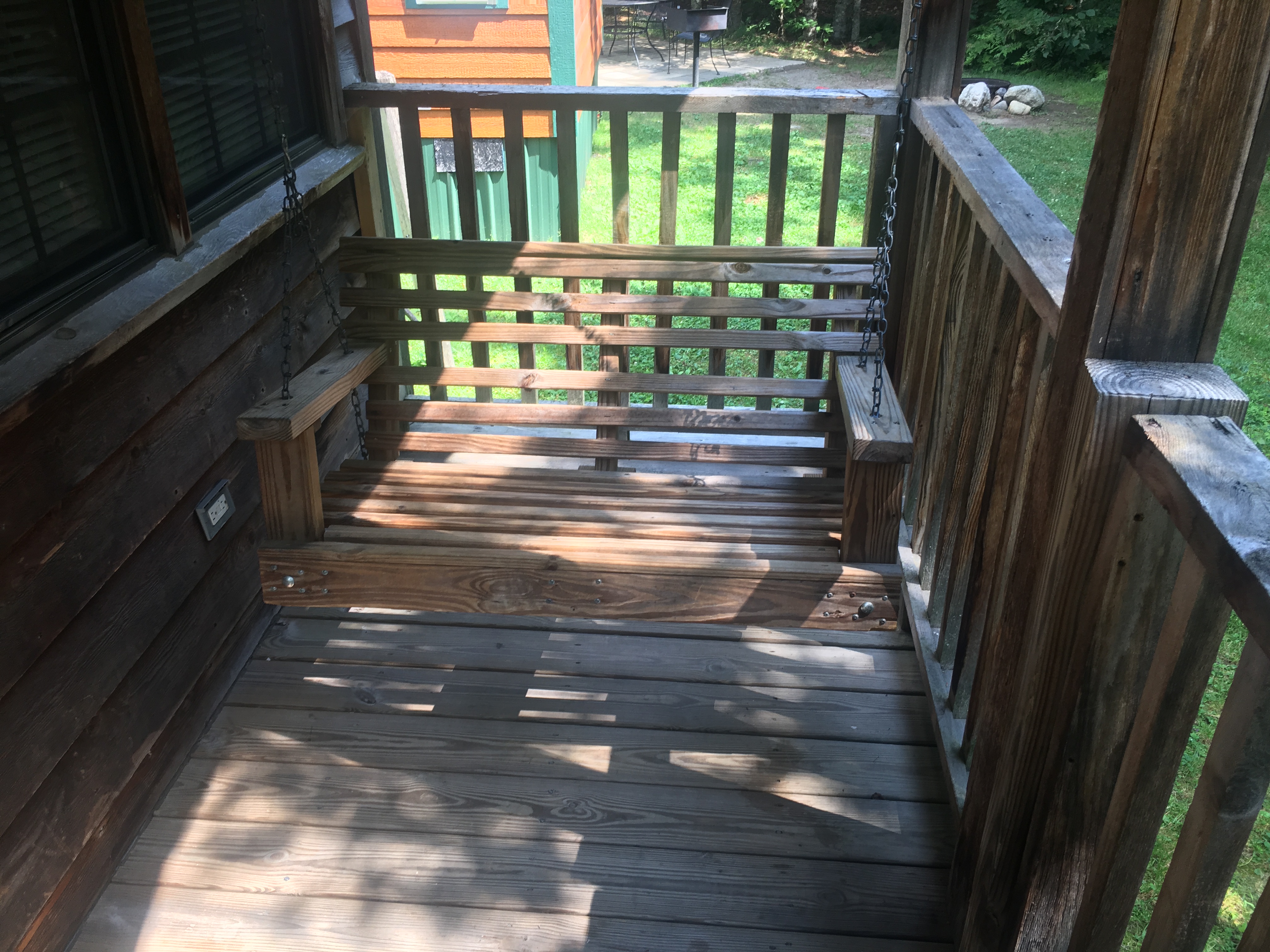 Porch swing