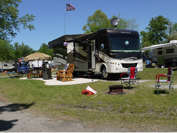 Uniontown KOA Holiday - RV Campground in Connellsville, PA