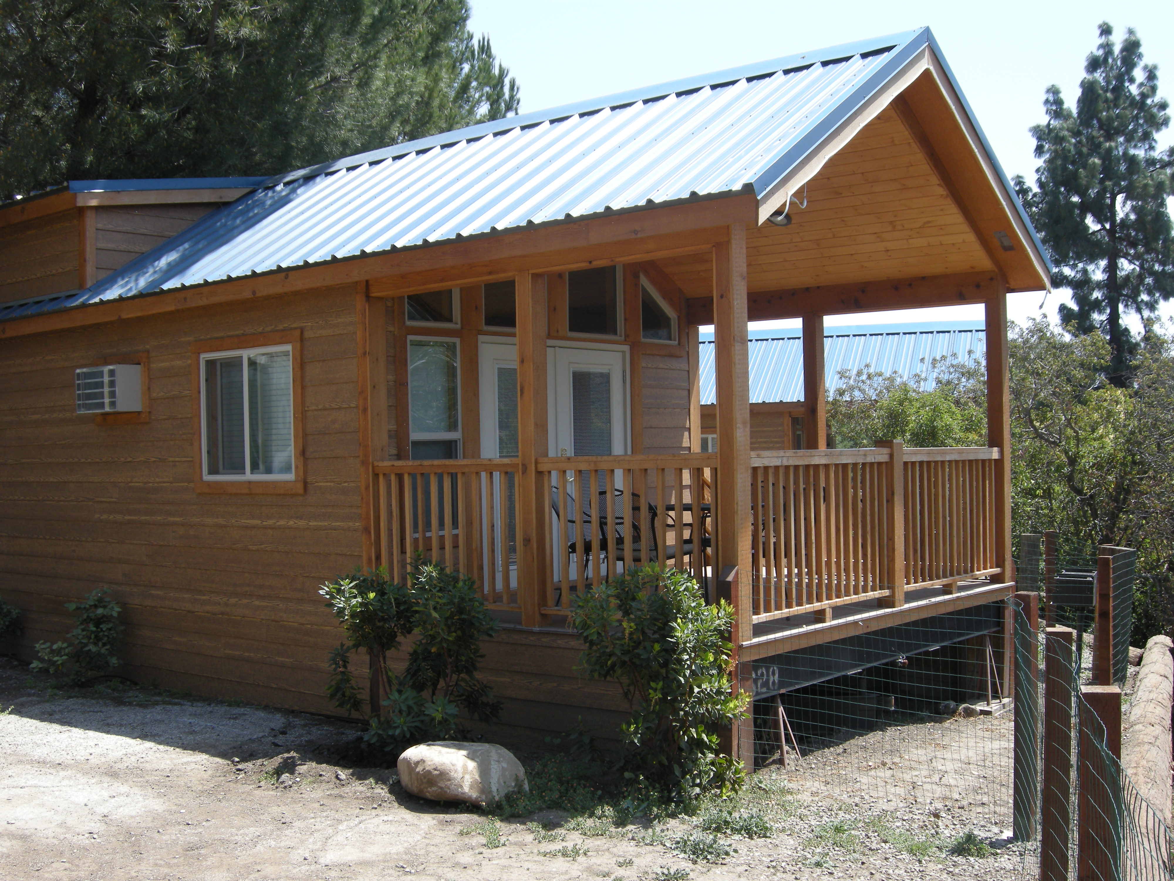 Deluxe Cabin (Full Bath with Shower) Pictures Ventura Ranch KOA