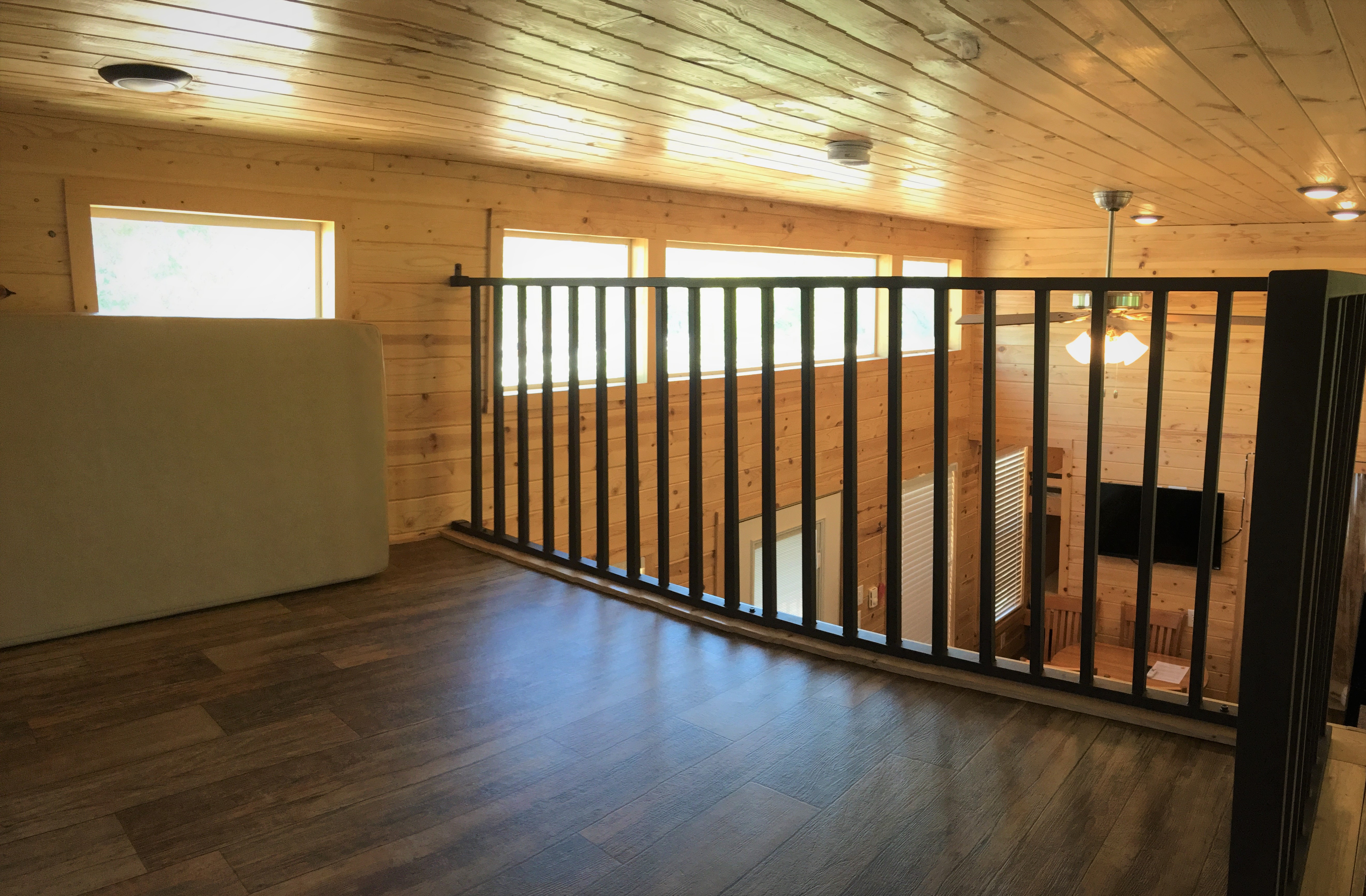Vernal/Dinosaurland KOA Deluxe Cabin Loft