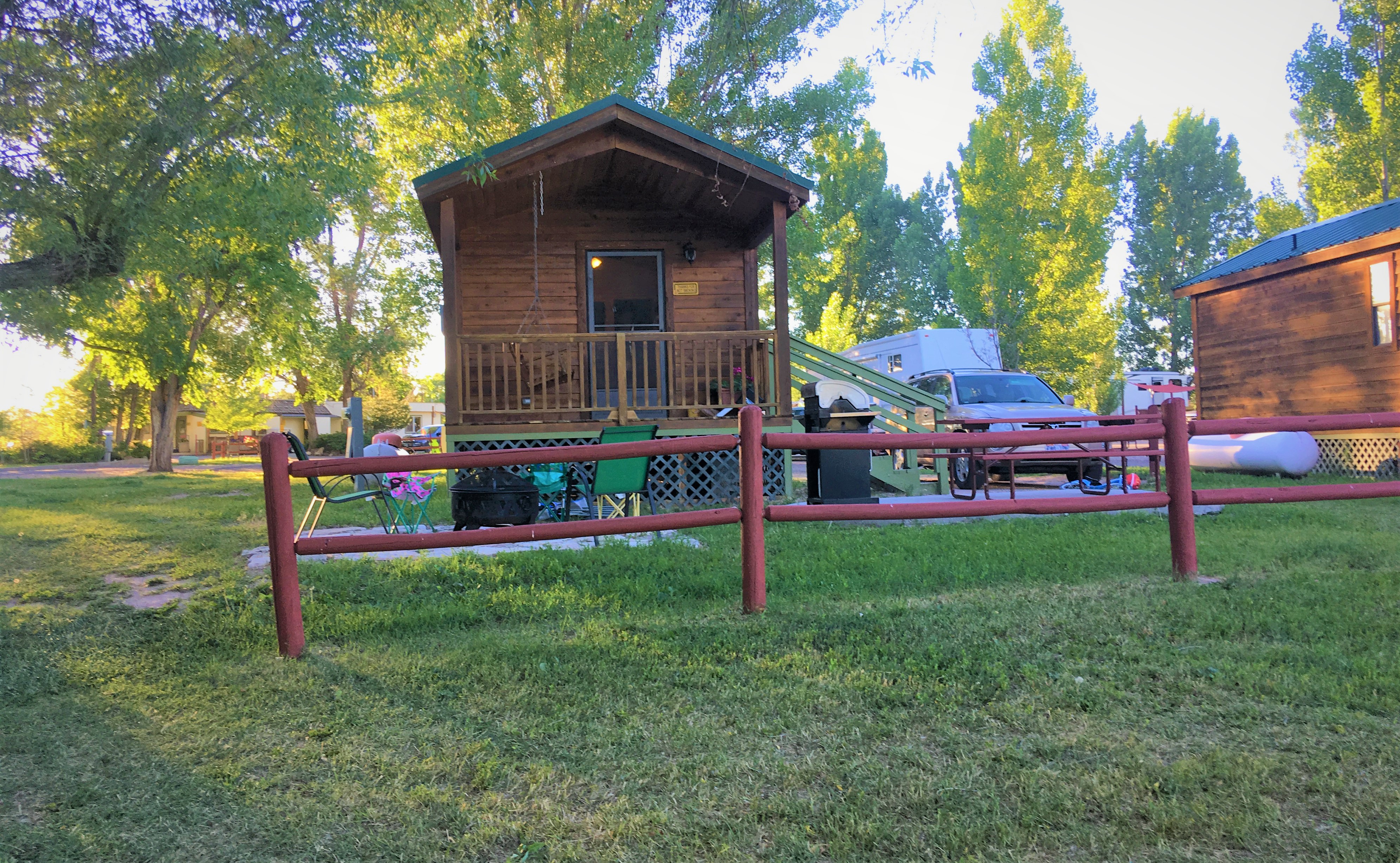 Vernal/Dinosaurland KOA Deluxe Cabin Exterior