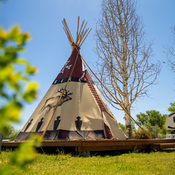 Deluxe Tipi exterior