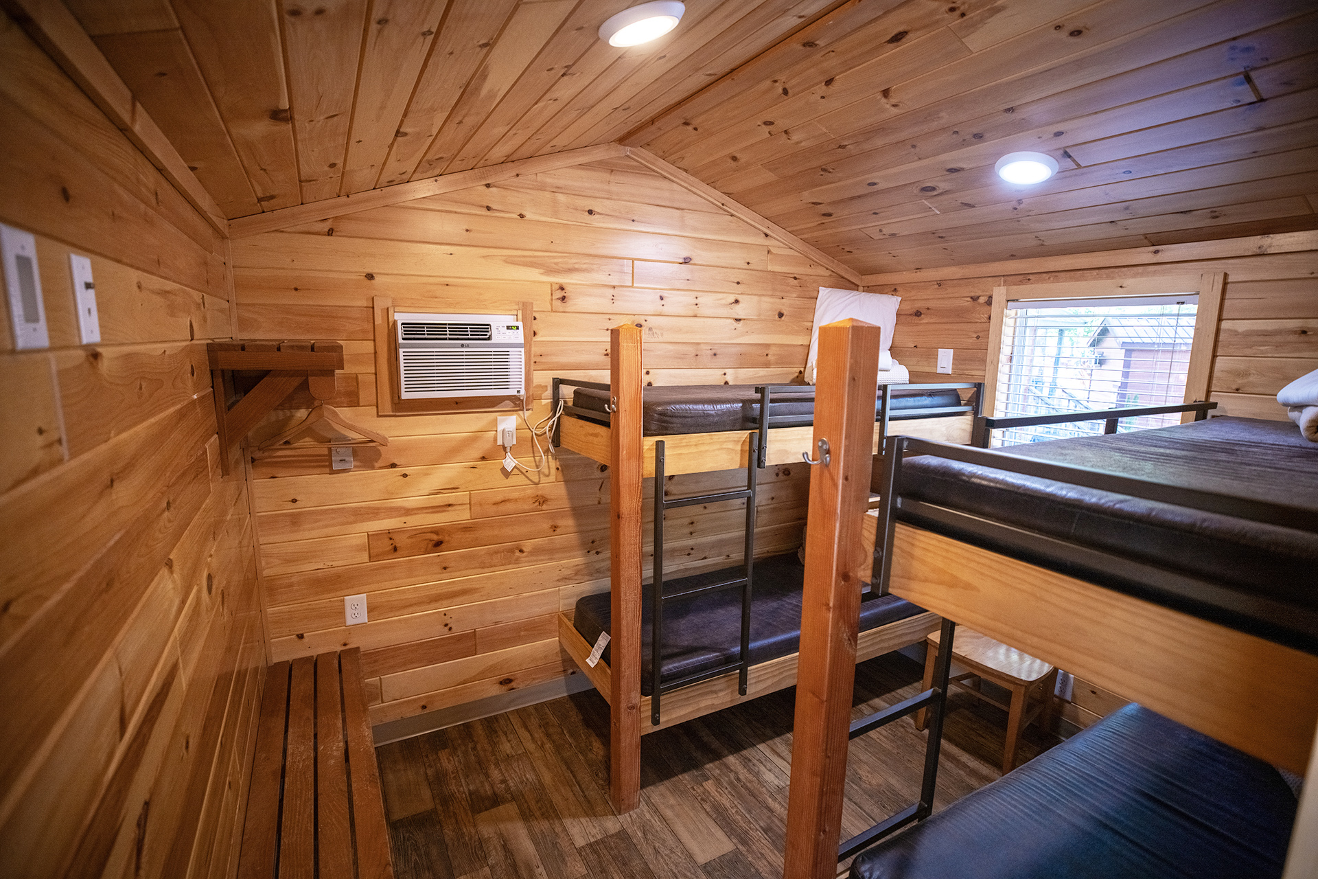 DC722 - Deluxe Cabin, 2 Room with Patio