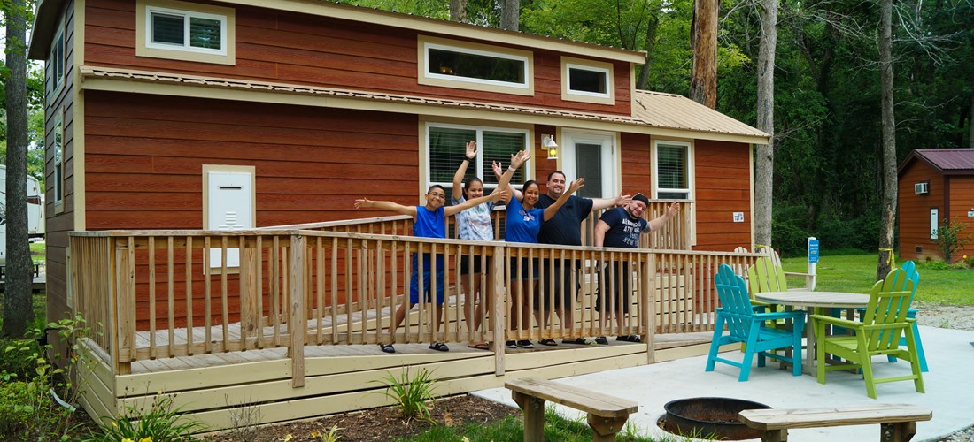 Handicap friendly Deluxe Cabin with loft