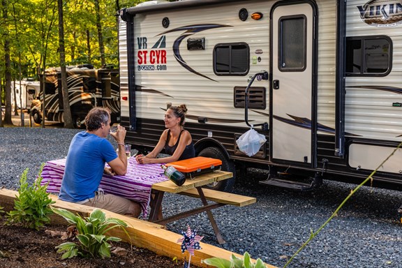 Plan a trip to State Line, Pennsylvania