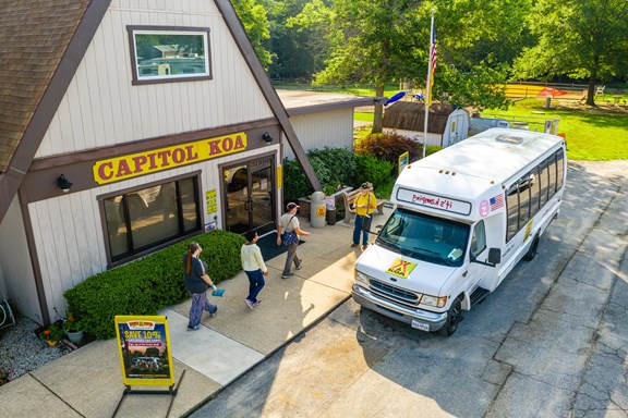 Plan a trip to Seven Corners, Virginia