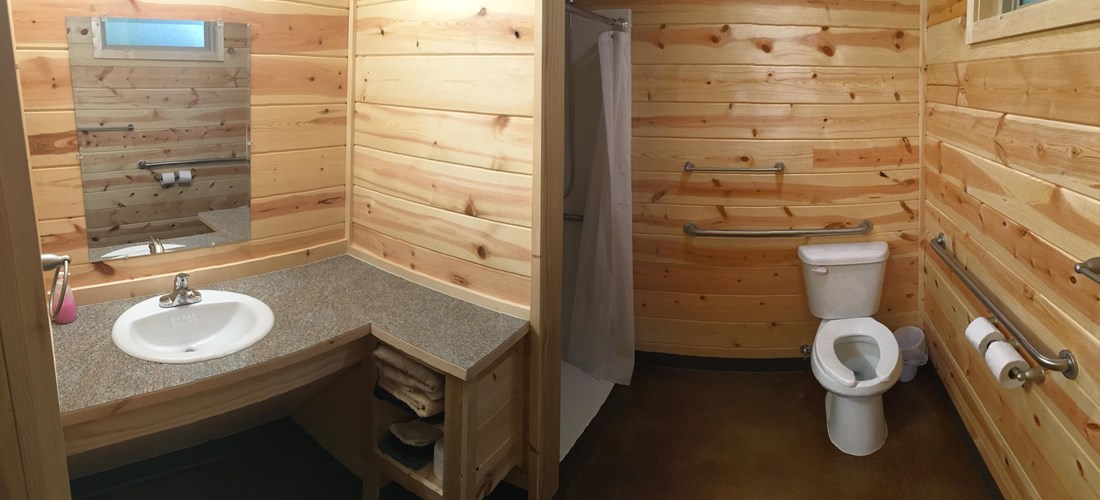 Deluxe Cabin Wheelchair accessible shower K04