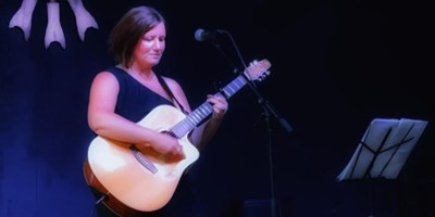 Live music - Allison Stayer