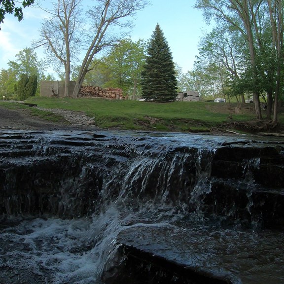 Plan a trip to Newfane, New York