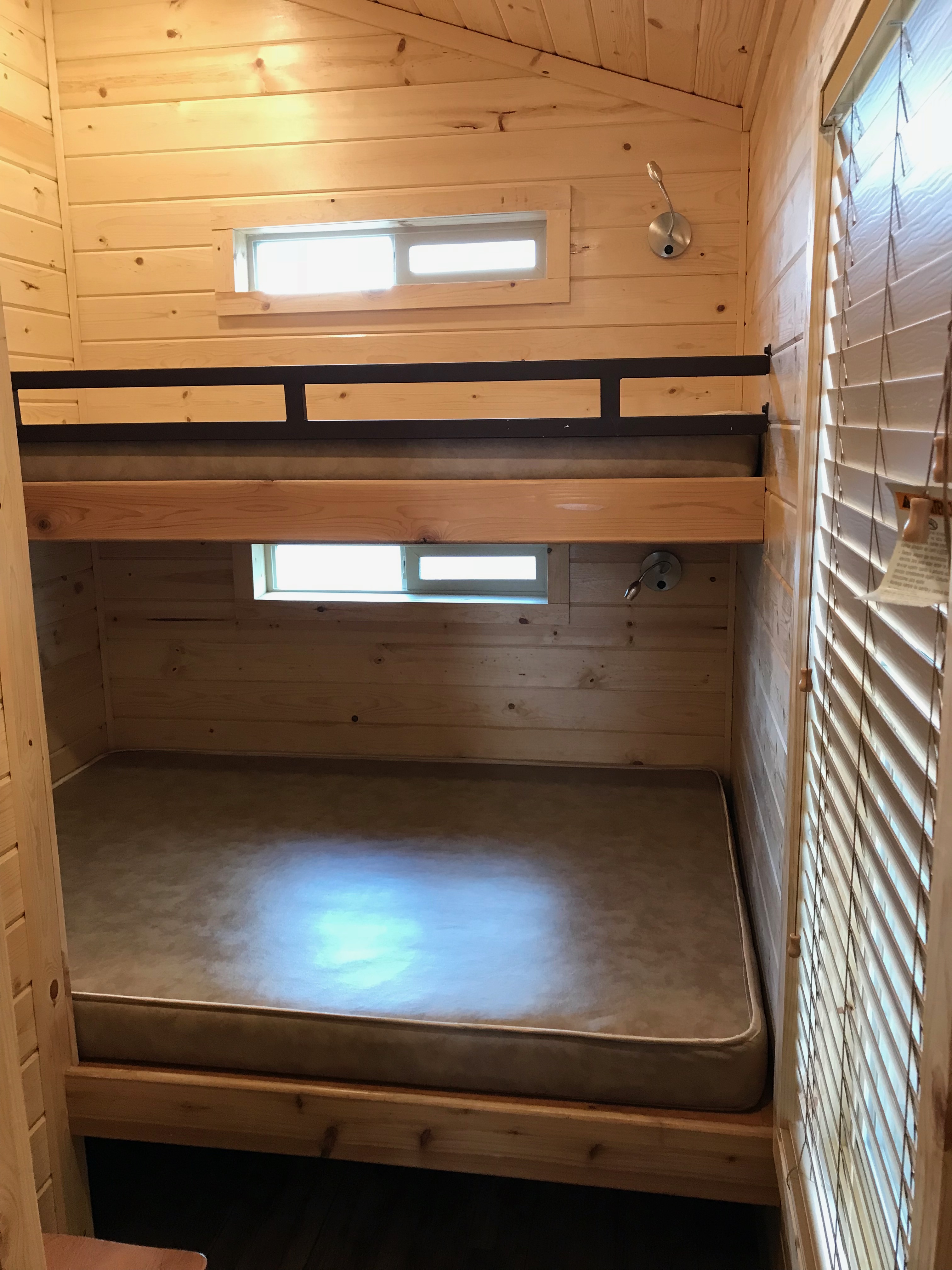 1BR Deluxe Cabin