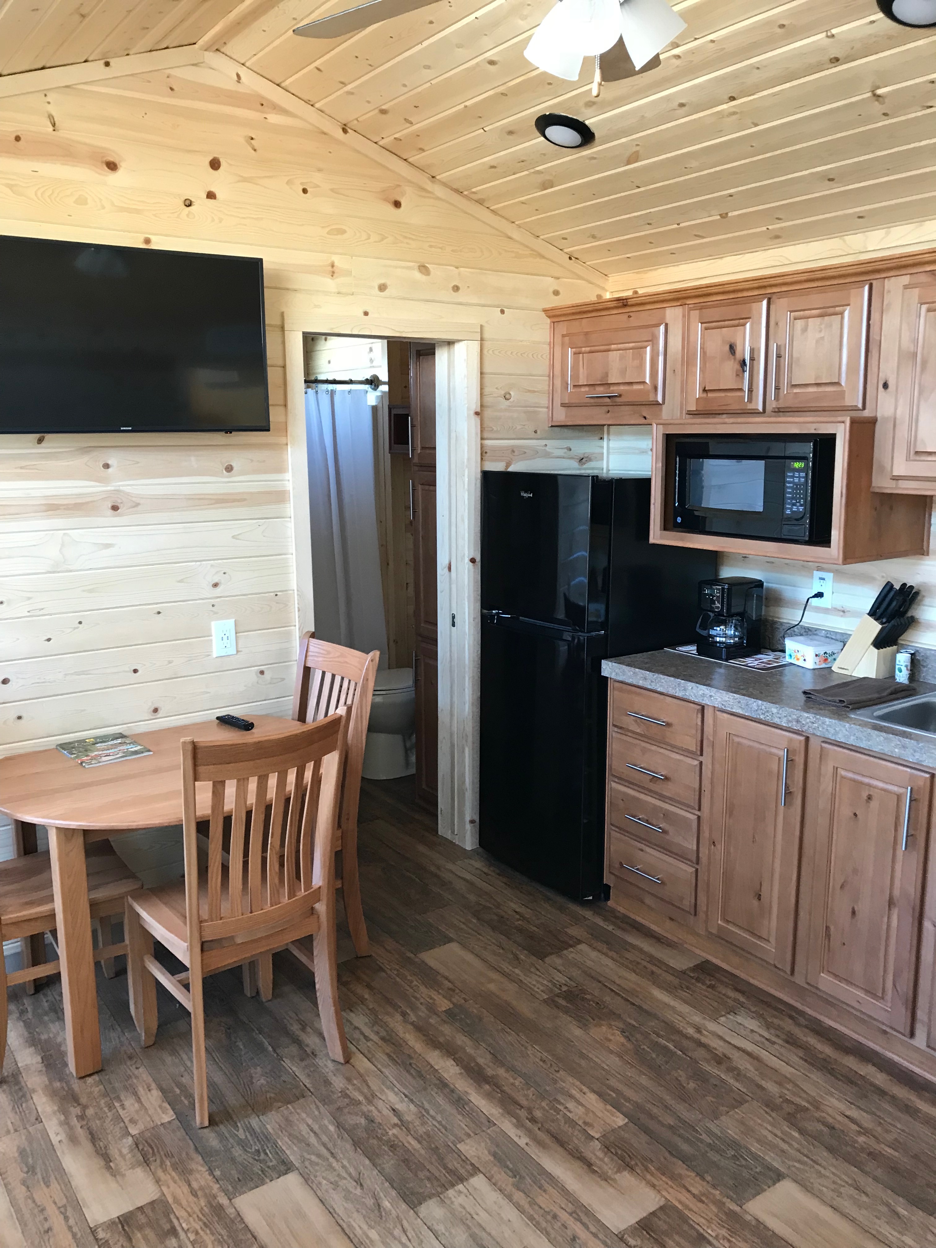 2BR Deluxe Cabin