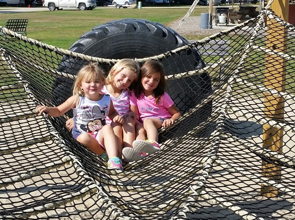 CLIMBING SPIDERWEB!