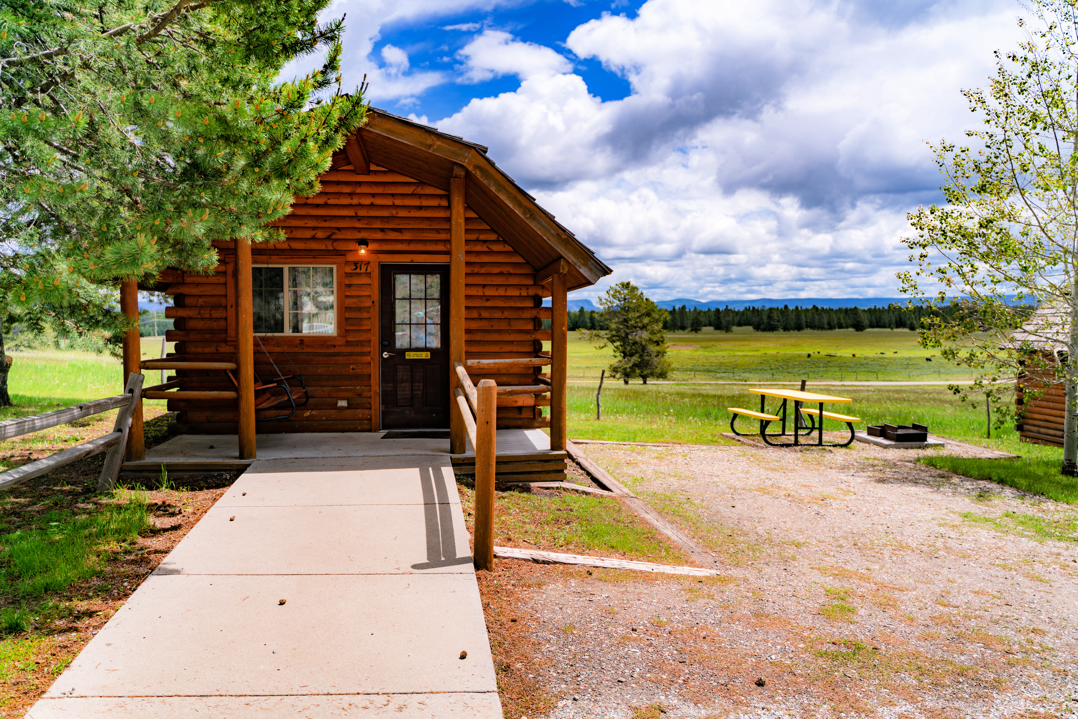 West Yellowstone, Montana Lodging Yellowstone Park / West Gate KOA