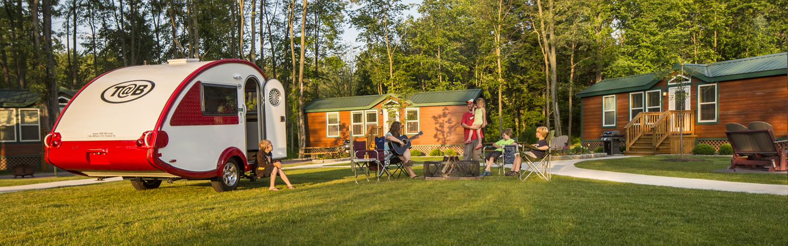 If you want even more comforts from home reserve Deluxe Cabins for your group. Most deluxe cabins feature kitchenettes along with gas grills and fire pits